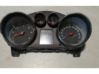 Панель приборов 13349552 Opel Meriva B