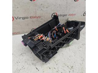 Блок предохранителей 1S0973374B   Skoda Citigo    