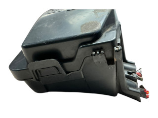 Блок предохранителей 243809584R, M0U7103 Dacia Sandero II