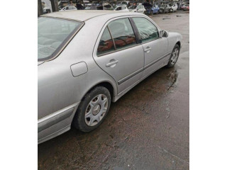 Pojistková skříňka 2105400250, 2105400250 Mercedes-Benz E AMG W210 2000