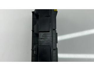 Pojistková skříňka 9389068, 19549000001 BMW 4 F36 Gran coupe 2018