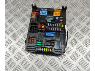 Блок предохранителей 9855665080   Peugeot 2008 II    