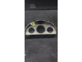 Přístrojová deska Mercedes-Benz C W204 2010 A2049004500, A2045422600