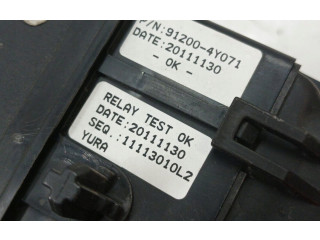 Блок предохранителей  91200-4Y071   KIA Rio    