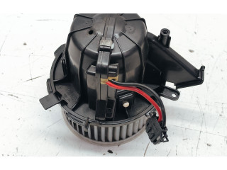 Вентилятор печки U0851004 Audi Q5 SQ5