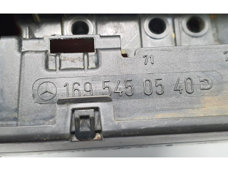 Блок предохранителей  1695450540   Volvo V70    