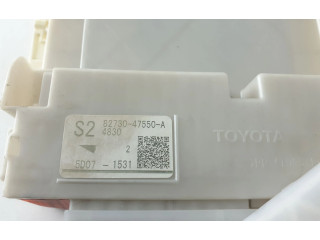 Pojistková skříňka 8273047550A Toyota Prius+ (ZVW40) 2015