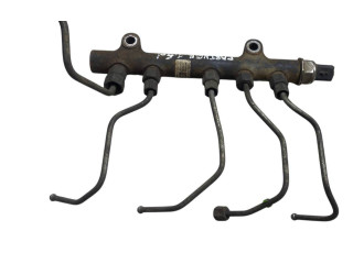 Топливная рампа 9685297580   Volvo S60  