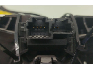 Подушка безопасности водителя    Renault Trafic III (X82)