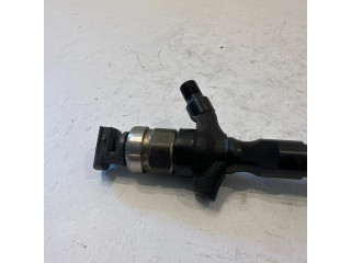 Vstřikovač 2367030280, 09K12852   Toyota Land Cruiser (J120)  pro naftový motor 3.0  