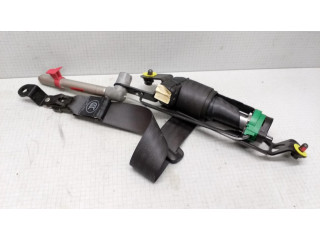 Передний ремень безопасности