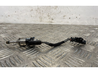 Форсунка 31432774    Volvo XC40 для бензинового двигателя  2