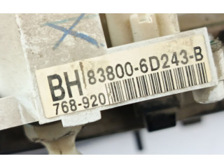 Přístrojová deska Toyota Land Cruiser (J100) 2007 838006D243B