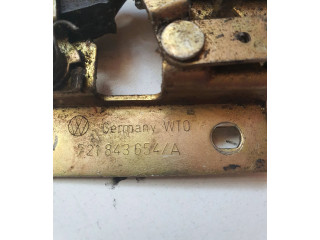 Замок багажника 721843654A    Volkswagen Transporter - Caravelle T4 1991 - 2003 года