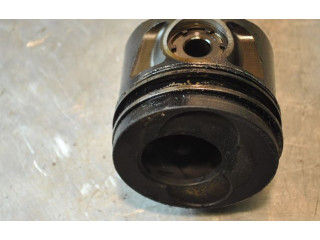  Поршень    Volvo S70  V70  V70 XC  