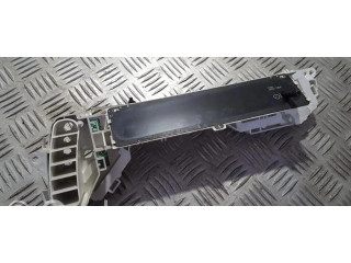 Přístrojová deska Toyota Previa (XR30, XR40) II 2003 8395028111