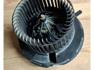 Вентилятор печки 988660310 Volkswagen Caddy