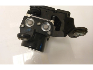 Блок АБС P31423347, 27040834307568   Volvo  V70  2005 - 2008 года