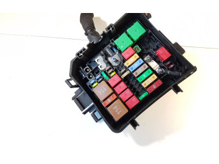 Блок предохранителей 9824510780, 9826717980 Peugeot 2008 II