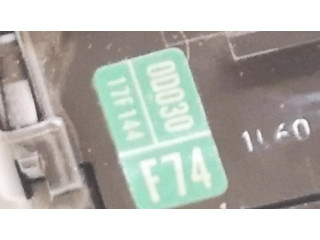 Ручка стеклоочистителей