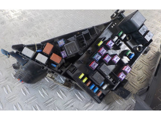 Блок предохранителей  MB100200B   Subaru Forester SJ    