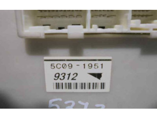 Pojistková skříňka Řídící jednotka BSM 8262047040, 502030402 Toyota Prius (XW20) 2005