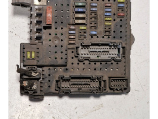 Блок предохранителей 8676391, 12217799   Volvo XC90    