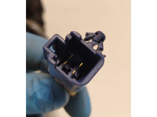 Замок багажника     Toyota Corolla Verso AR10 2004 - 2009 года