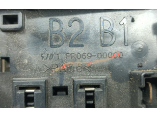 Блок предохранителей PR06900000 Mitsubishi L200