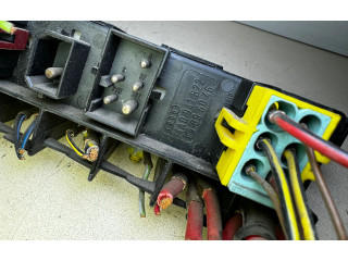 Pojistková skříňka 4A0941822, 896046 Audi A6 S6 C4 4A 1995