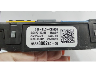 Блок предохранителей 983288028000 Peugeot 2008 I