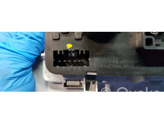 Другой фонарь салона