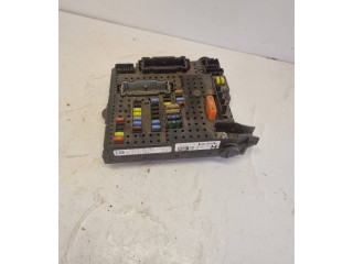 Блок предохранителей 30728512, 28017881 Volvo S60