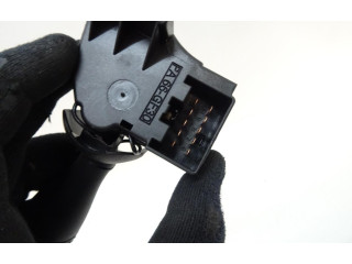 Ручка стеклоочистителей 1357437 Ford Fusion