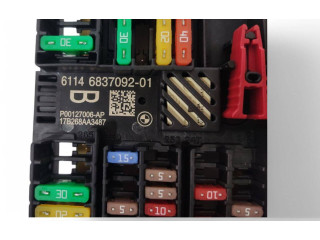 Блок предохранителей 6992956, 61356992956   BMW 5 G30 G31    