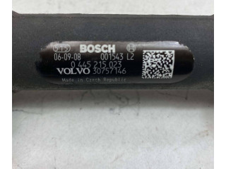 Топливная рампа 30757146, 001543L2 Volvo V70