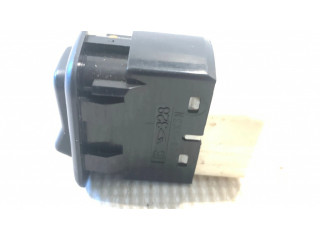 Переключатель дворников T3283X3N Daihatsu Sirion