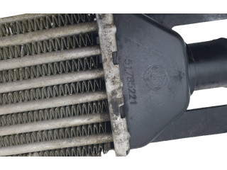 Интеркулер  51785221   Fiat Linea 