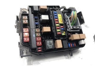 Блок предохранителей  91216-A2073   KIA Ceed    