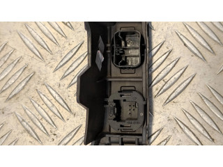 Включатель обогрева стекла с помощью электричества