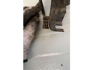 Моторчик дворников     Maserati Biturbo