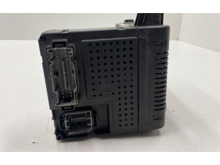 Блок предохранителей 30765646, 28043321 Volvo V70