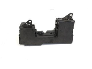 Блок предохранителей 8X2T14A003AA, AX2314290AHA Jaguar XF X250