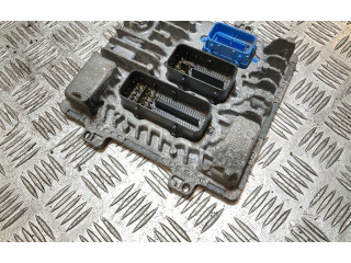 Блок управления двигателя 55486549   Opel Astra J