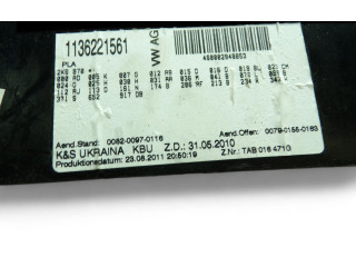   Pojistková skříňka 2K6970   Volkswagen Caddy 2011