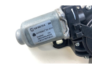 Моторчик заднего дворника 5J9955711A Skoda Fabia Mk2 (5J)