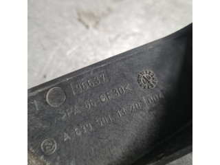 Другая деталь отсека двигателя