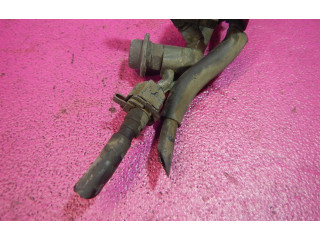 Vstřikovací lišta    Mazda 323    CE04D16 