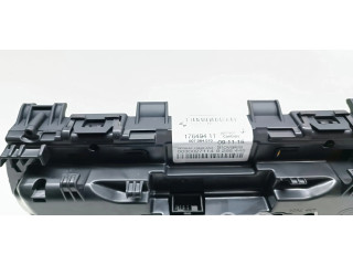 Přístrojová deska BMW 2 F46 2015 6805183