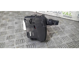 Ручка стеклоочистителей 8201590631 Renault Clio III